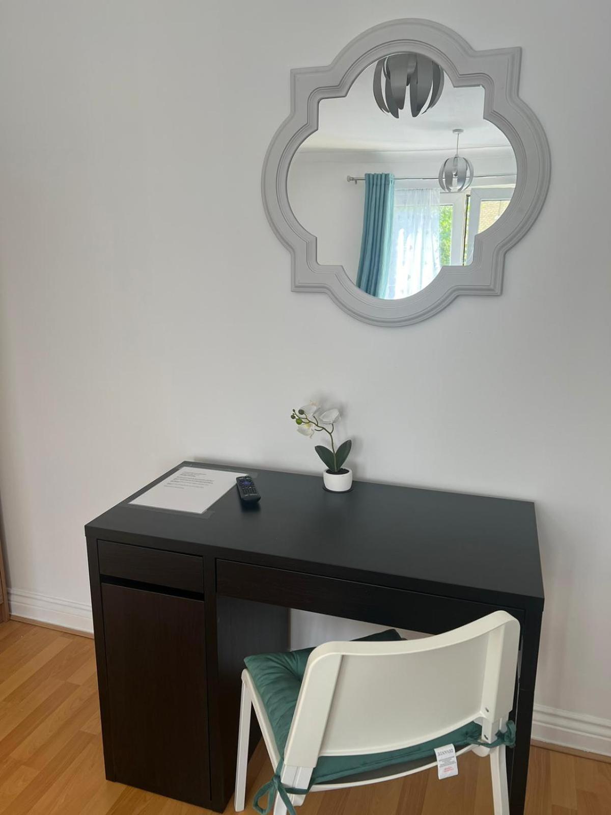 Luxury Rooms And An En-Suite Room With Free Wi-Fi Clarendon Way Colchester Exterior foto